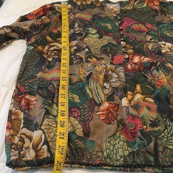 Johnny Was 🔥sale🔥 blouse with parrots. Fall colors - Picture 9 of 10